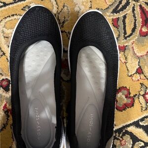 Easy Spirit Women's Black Slip-On Shoes 6M brand new